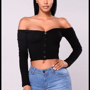 “Talk that talk” Off the shoulder crop top